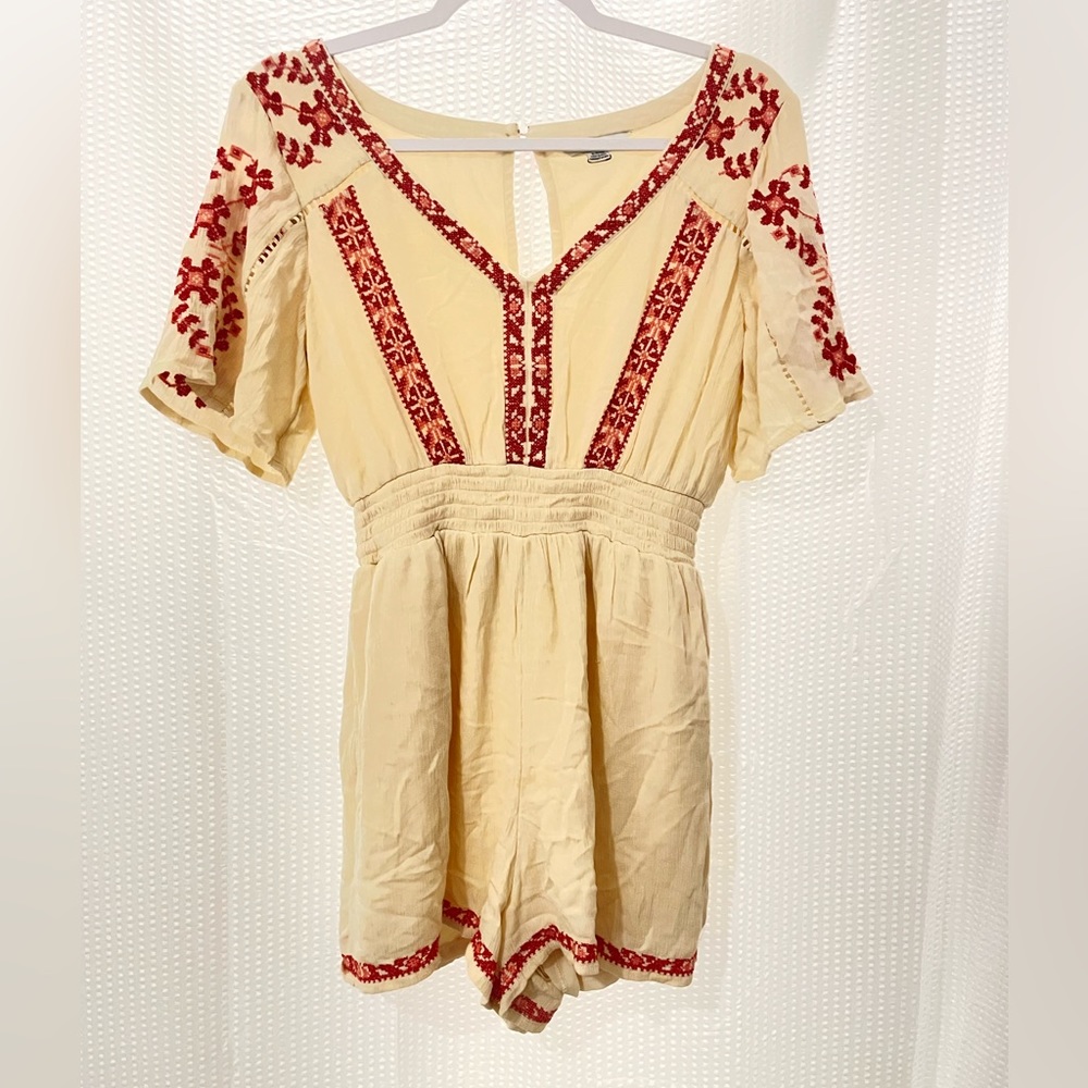 AMERICAN EAGLE Cream Red Embroidered Romper